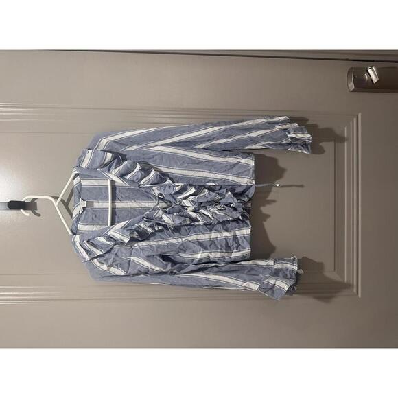 American Eagle Outfitters Tops - American Eagle Outfitters Women's Striped Ruffle Front Blouse